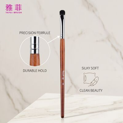 kaufen Handgefertigter Lidschatten-Mischpinsel aus Ziegenhaar. Tierversuchsfreier Präzisions-Augen-Make-up-Applikator mit nachhaltigem Holzgriff Online-Herstellung