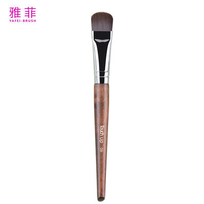 TOUCH UP 06 Private Label Feine dünne flache Flüssigkeit Concealer Foundation Bürste Synthetische Haare Kupfer OEM ODM Hersteller